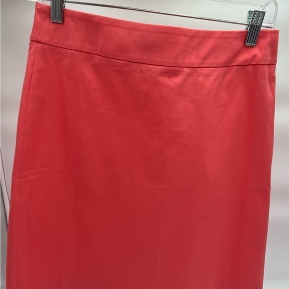Ann & Taylor coral a line skirt. Size 2. - Picture 16 of 17